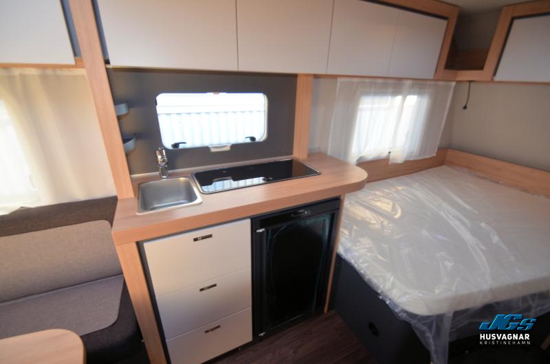 Knaus Sport 450 FU