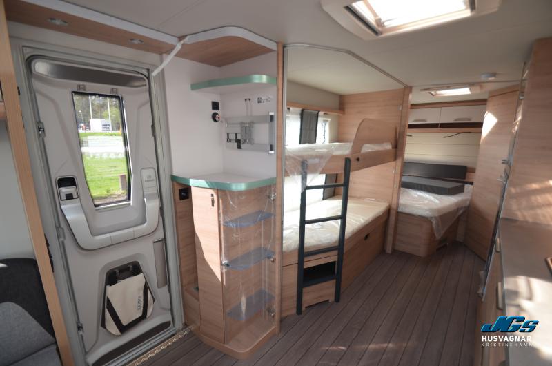 Knaus SÜDWIND BLACK SELECTION 650 UDF
