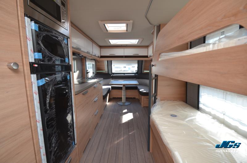 Knaus SÜDWIND BLACK SELECTION 650 UDF