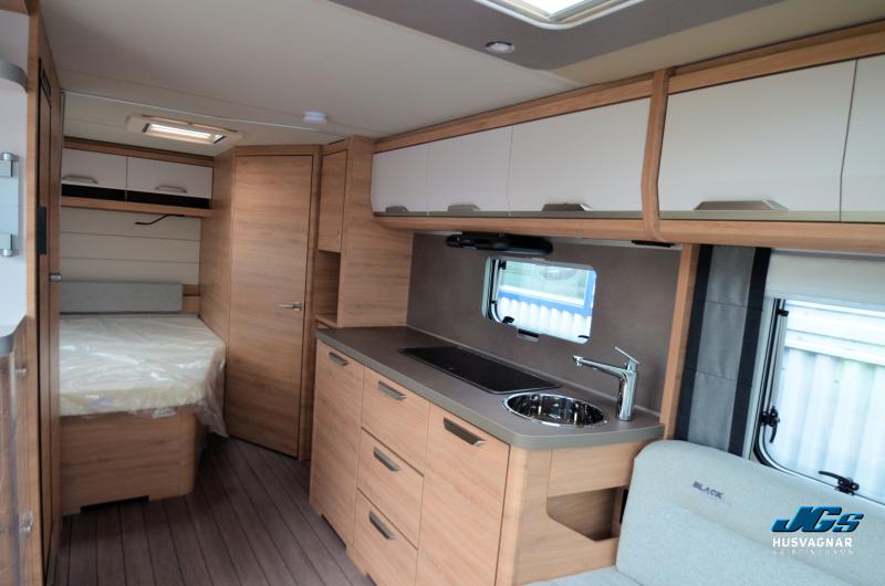 Knaus 580 UF Südwind Black selection