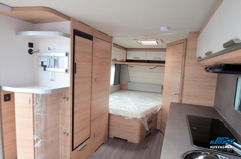 Knaus 580 UF Südwind Black selection