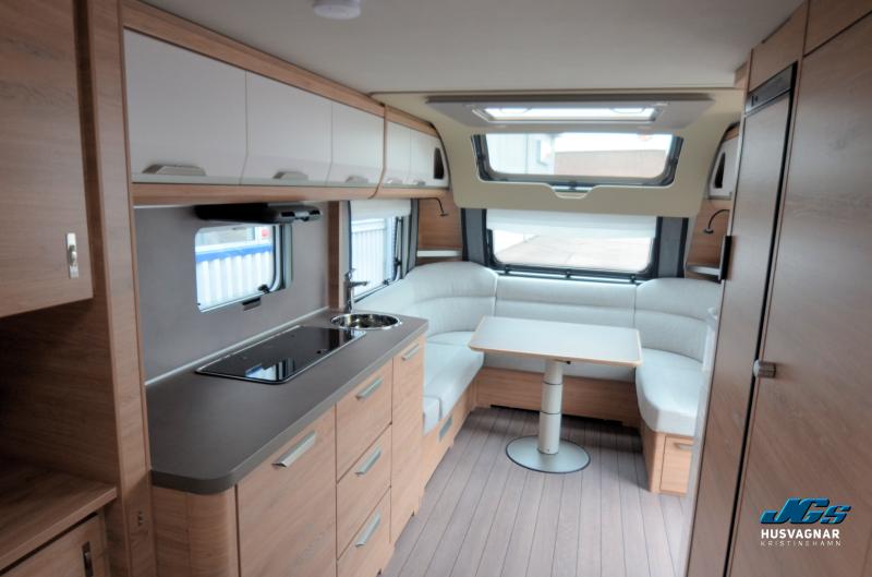 Knaus 580 UF Südwind Black selection
