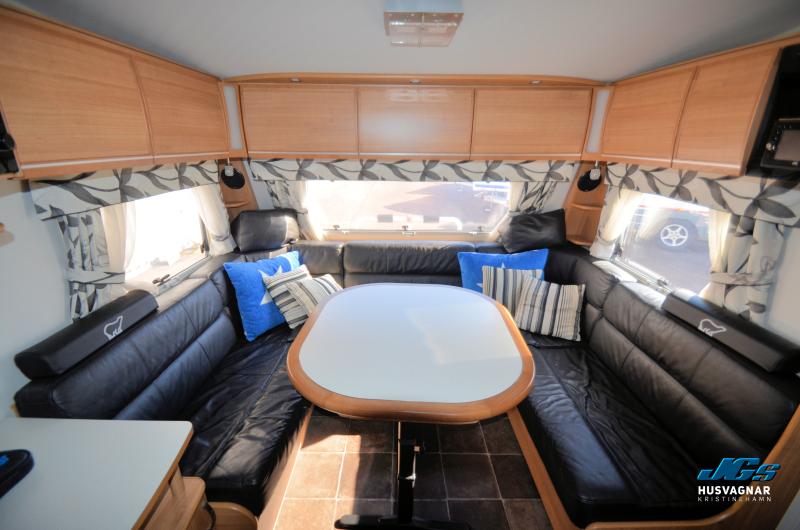 Polar 680 CTX BK Svit