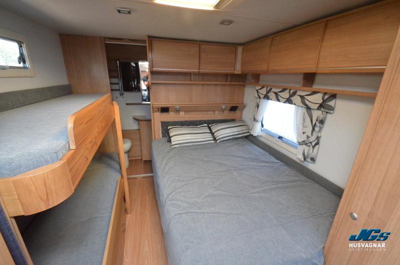 Polar 680 BK Svit
