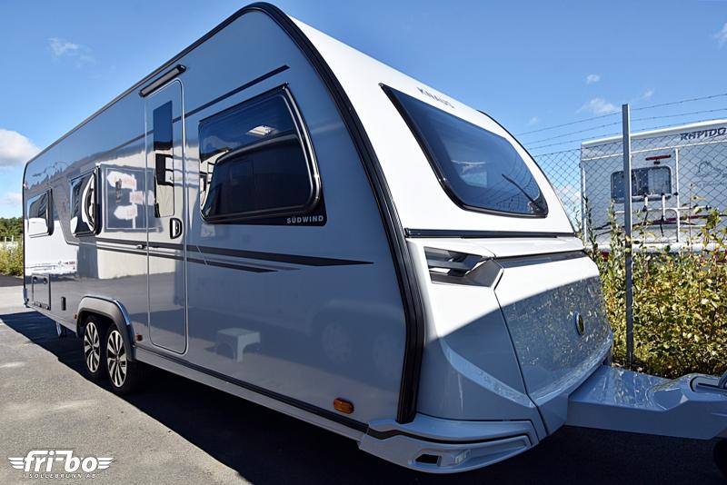 650 UDF Südwind Black Selection, Barnkammare