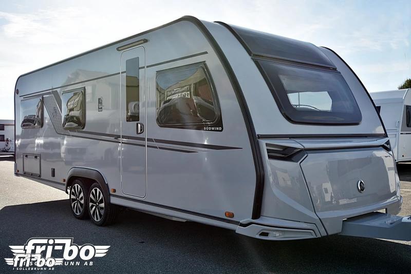 650 UDF Südwind Black Selection, Barnkammare
